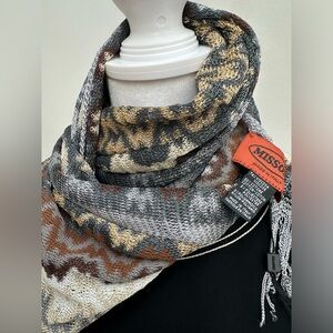 MISSONI multicolor scarf in beautiful condition